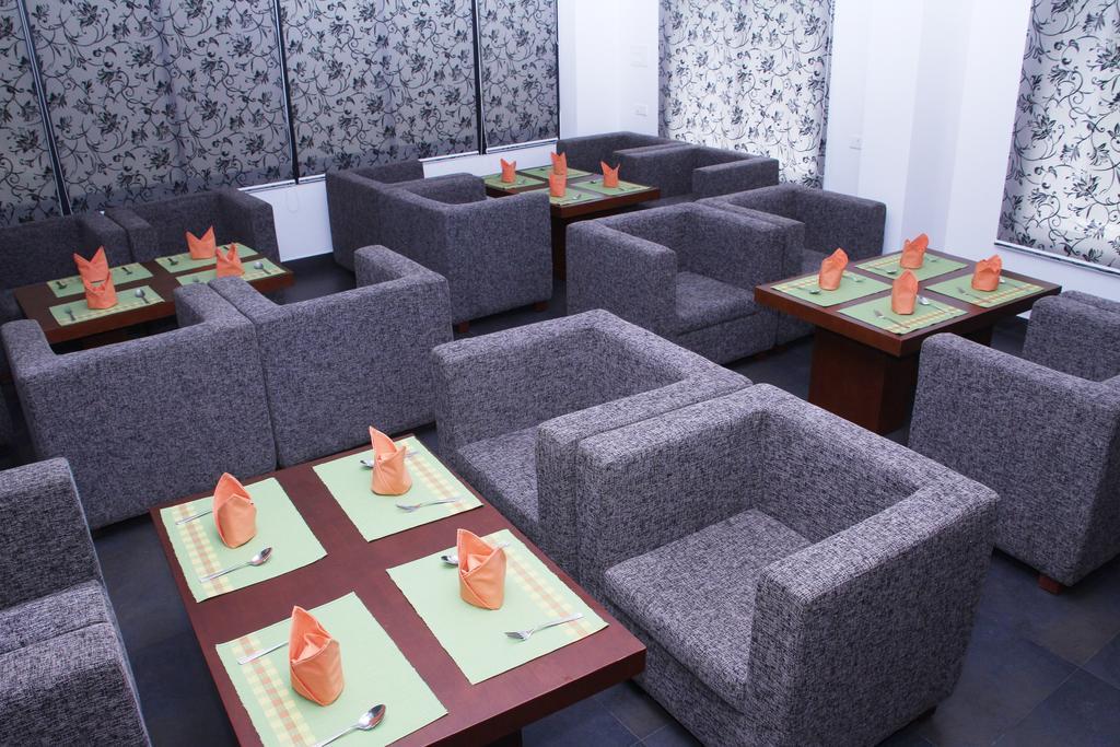 Hotel Hills Park Pathanāmthitta Екстериор снимка