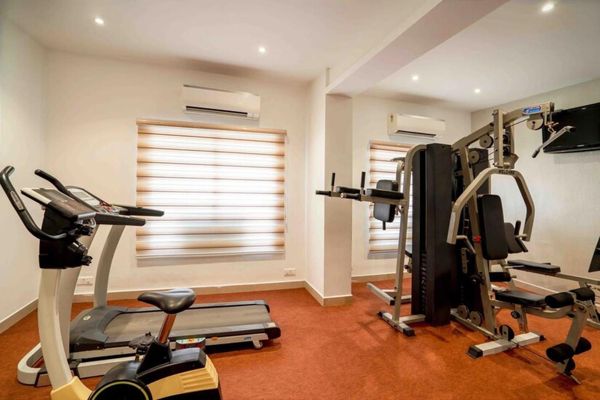 Hotel Hills Park Pathanāmthitta Екстериор снимка