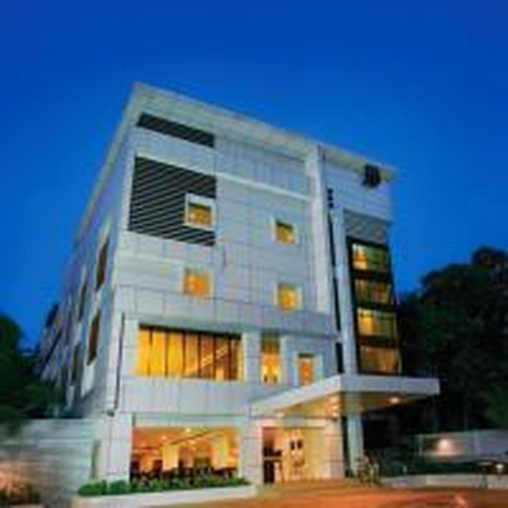 Hotel Hills Park Pathanāmthitta Екстериор снимка