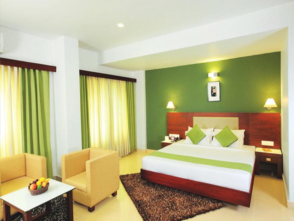 Hotel Hills Park Pathanāmthitta Стая снимка